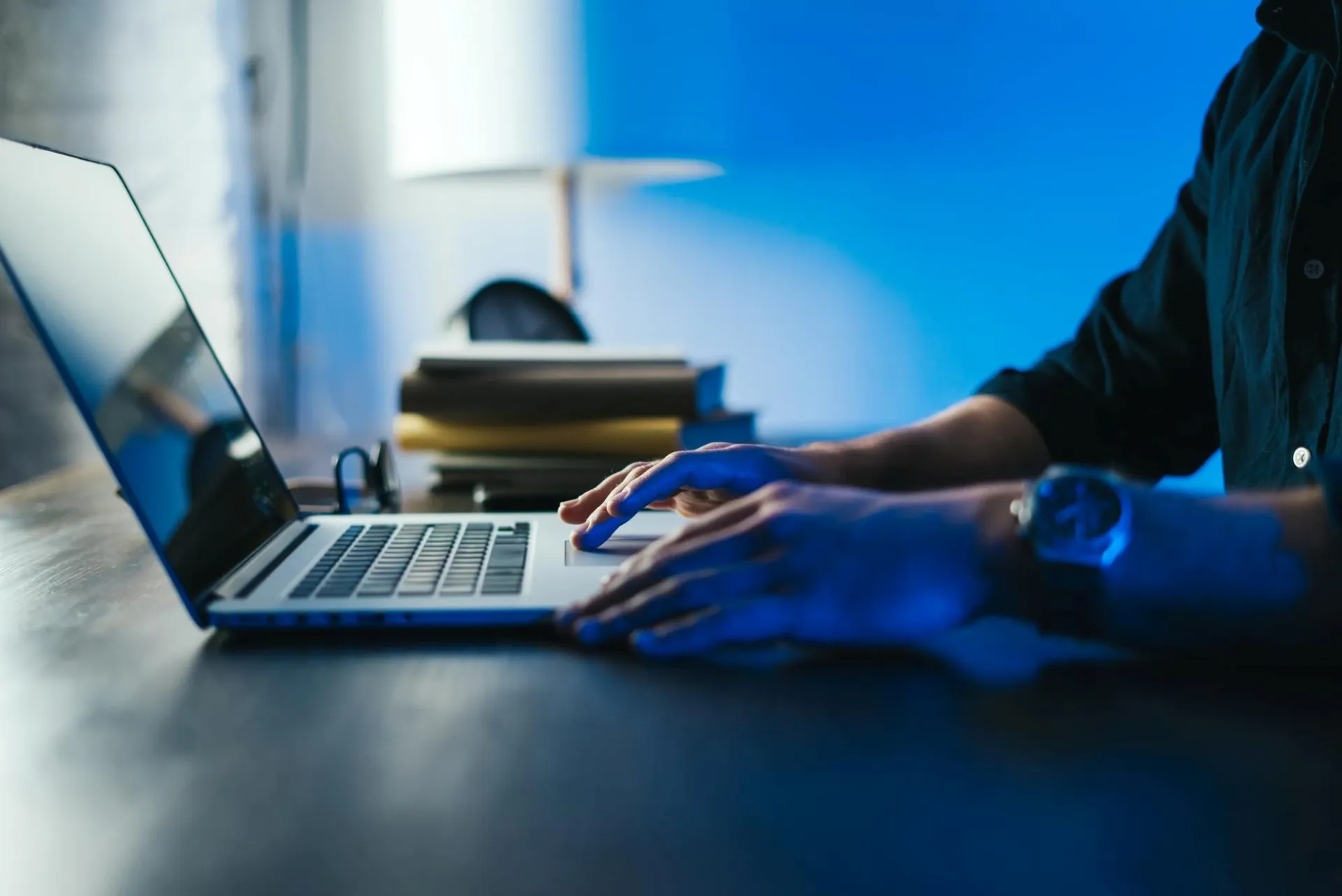 Standard Bearers: How Journalists Are Working With AI Despite Potential Drawbacks