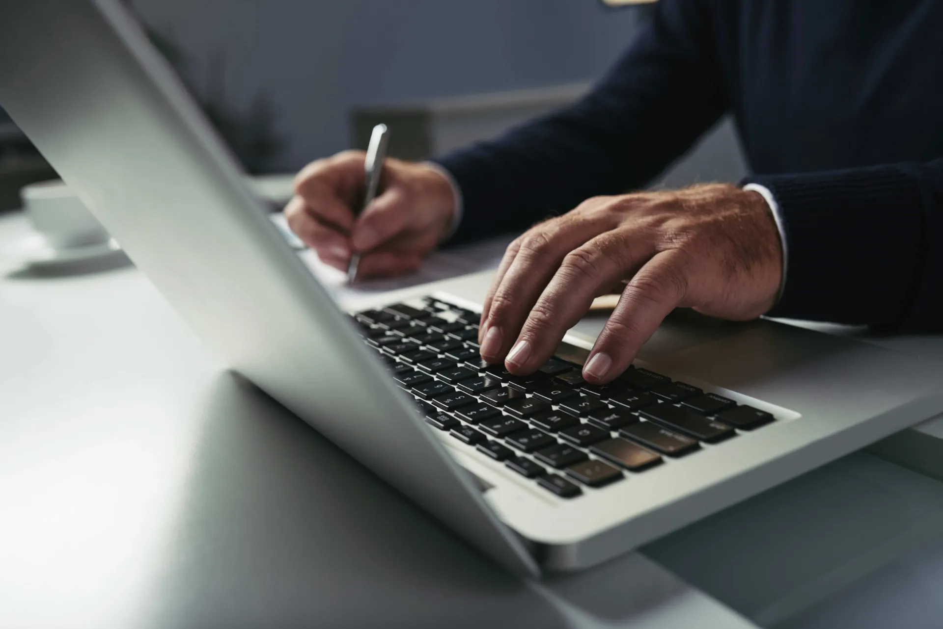 Sum And Substance: How Journalism, Earned Media Shape AI Search