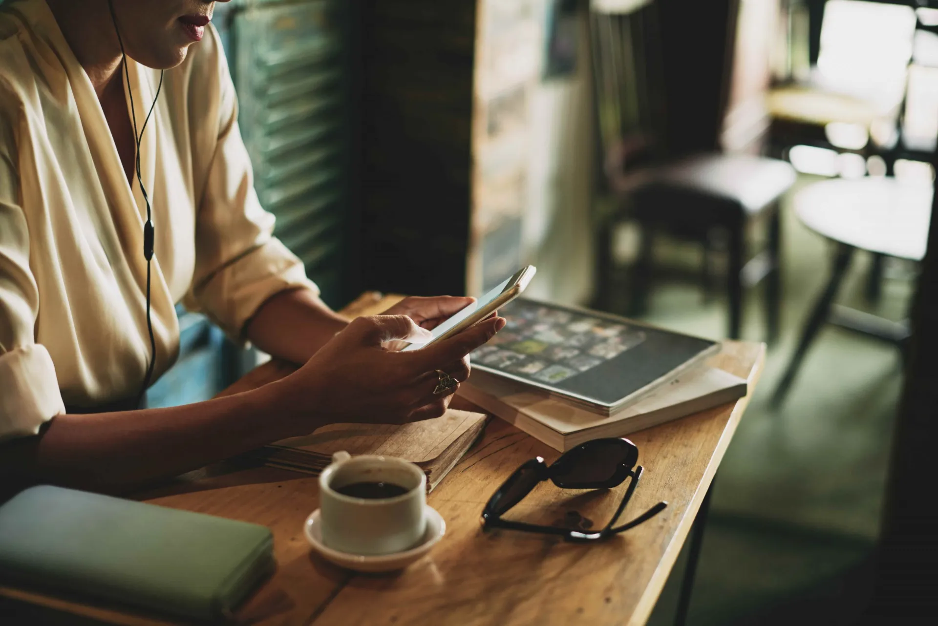 Push The Right Buttons: Publishers Leaning More Toward Mobile, Apps, Push Notifications (New Report)