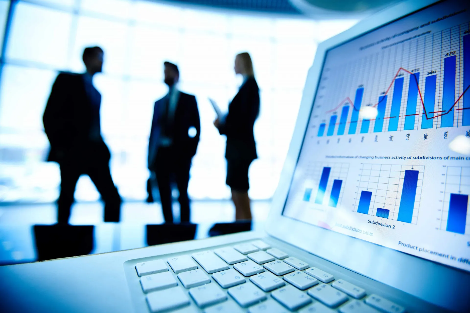 Driven By Data: Solving B2B Problems With Management Software