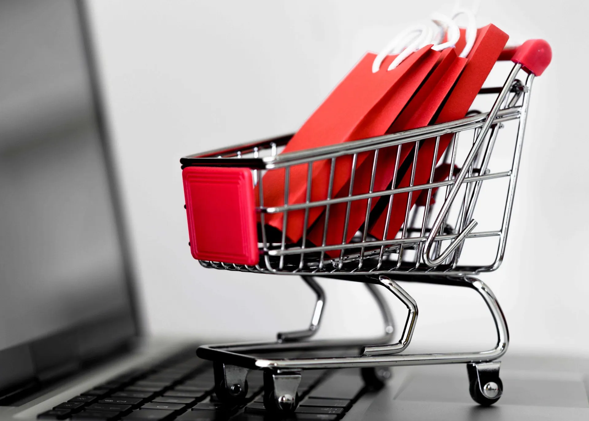 Bridging B2C Priorities: How Far Apart Are Brands and Consumers?